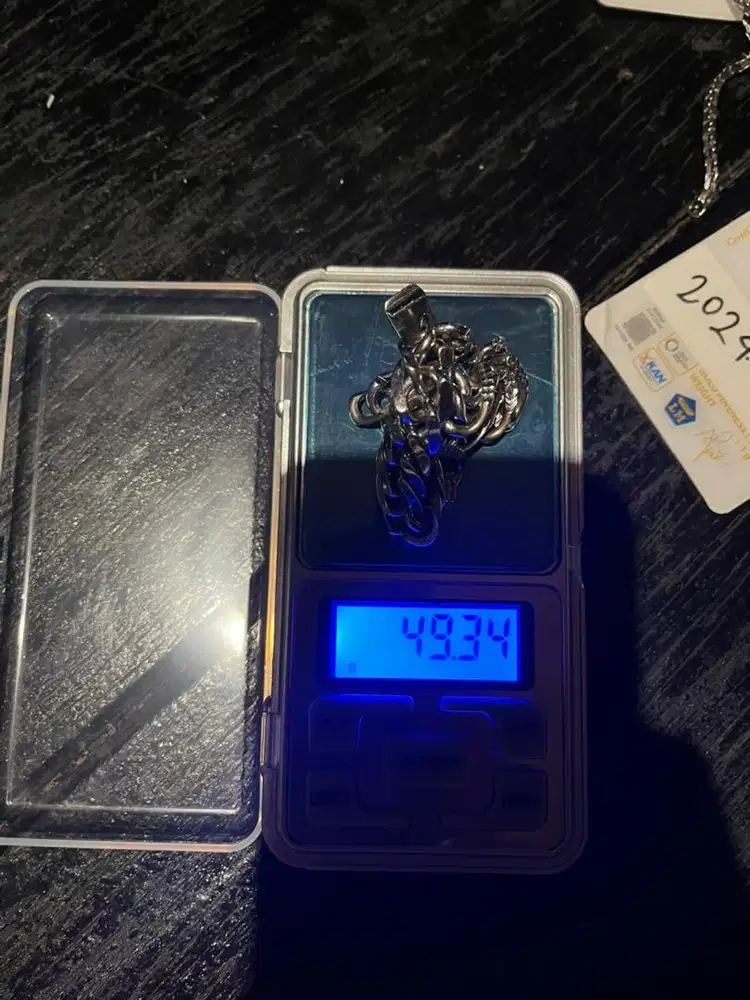Terima jual emas, Lm, Berlian