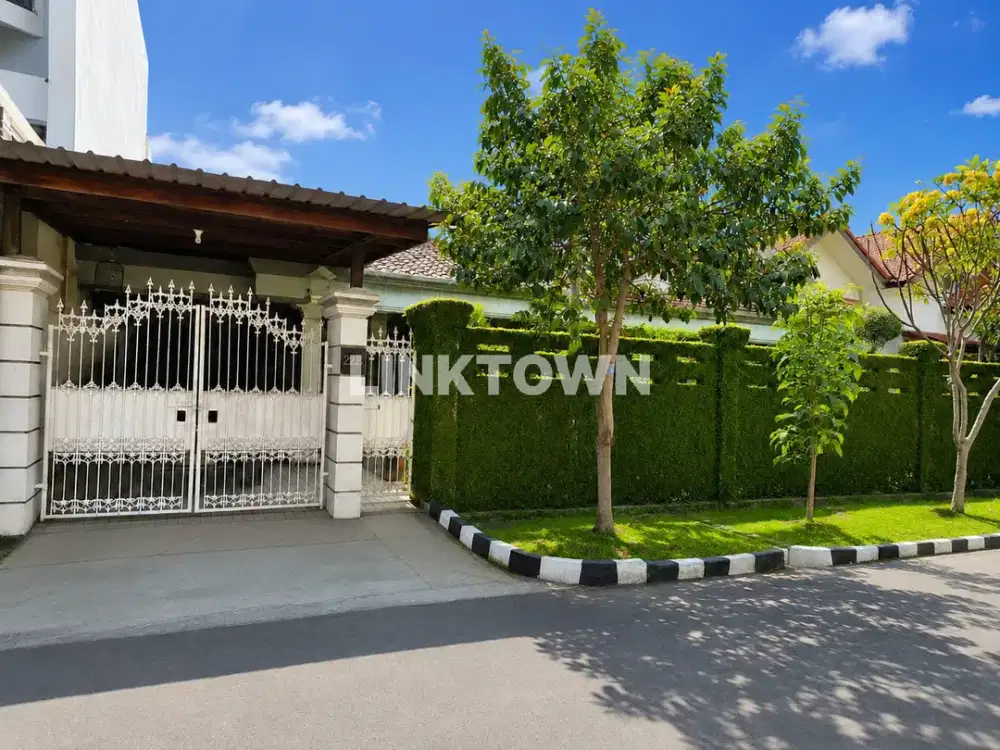 Nego Sampai Deal Rumah di Kawasan Premium Surabaya Barat