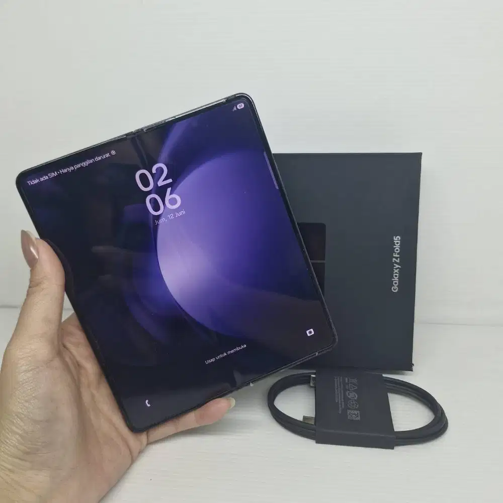 LIKE NEW SAMSUNG GALAXY Z FOLD 5 5G 12/256 BLACK LENGKAP