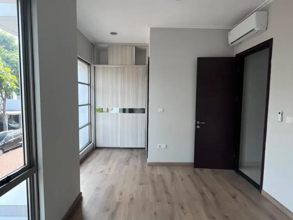 DISEWAKAN RUMAH GOLF ISLAND UK 6X15 (2 LANTAI) SEMI FURNISH BAGUS SIAP HUNI BISA NEGO