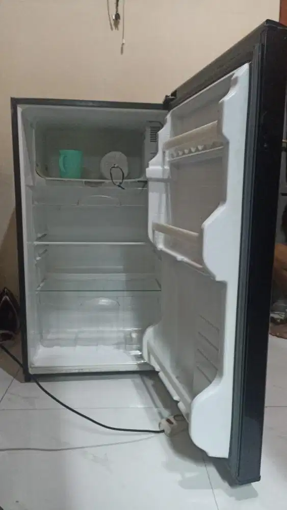 Kulkas sharp 1pintu
