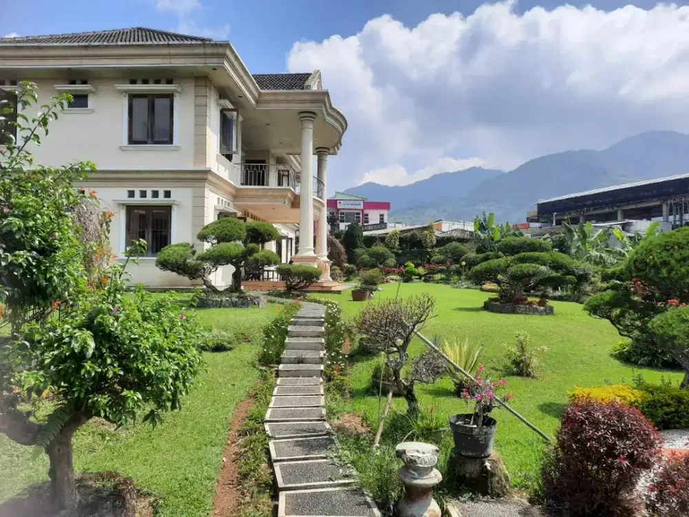 Villa Puncak Bogor 8Br Ada Paviliun dan Kolam Renang
