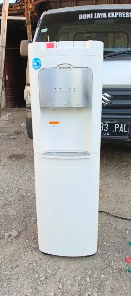 Dispenser galon bawah sharp
