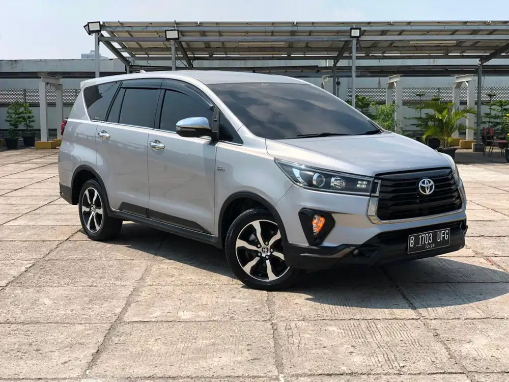 Toyota Kijang Innova Venturer 2.0 AT Bensin 2021 Non Diesel Matic 2022