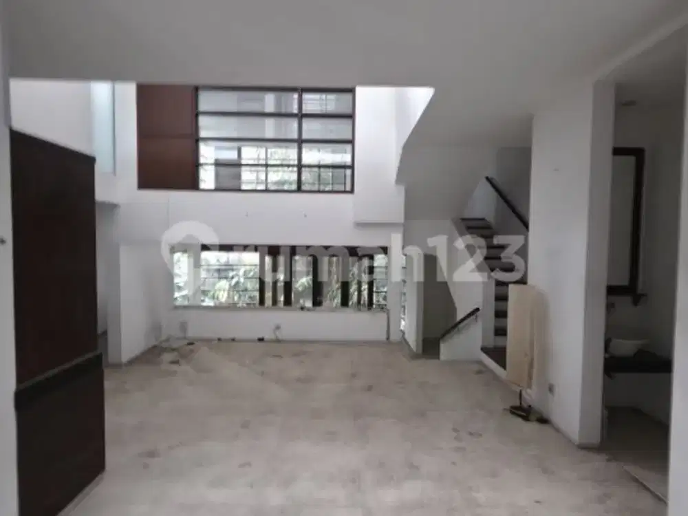 Siap Huni, Rumah, Unfurnished, 2 Lantai, di Kemang