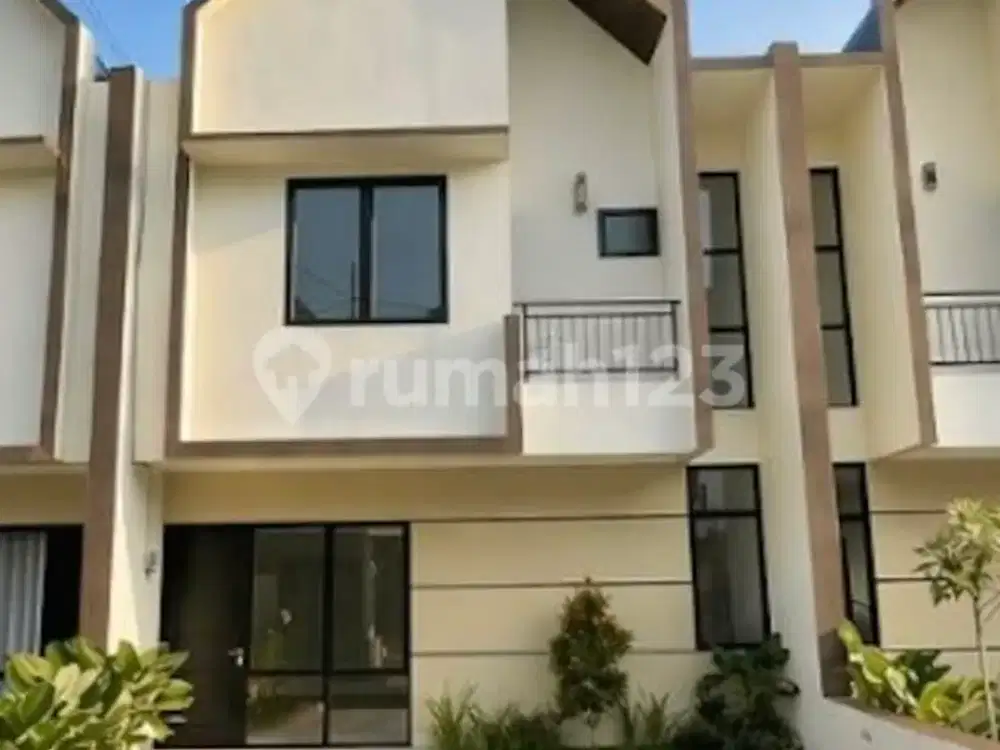 Rumah Bagus, 2 Lantai, di Jl. Arjuna, Pamulang