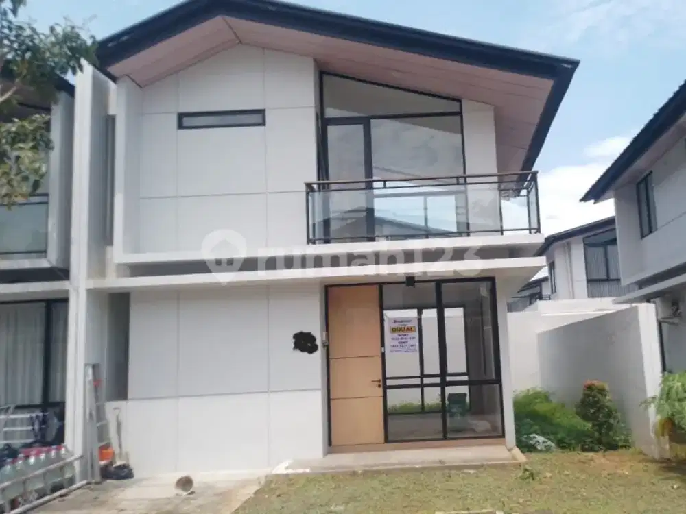 For Sale Rumah 2 Lantai di M Cendana Parc Lippo Karawaci