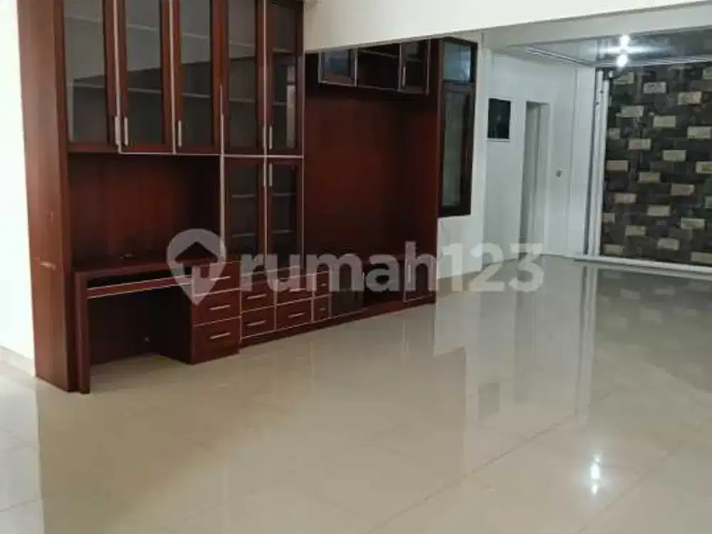 Rumah, Full Renov, 1 Lantai, di Kemang Pratama