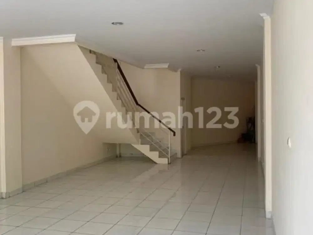 Bisa KPR, Ruko, 2 Lantai, Ada 9 Unit, SHM, di Dekat Univ. Pancasila