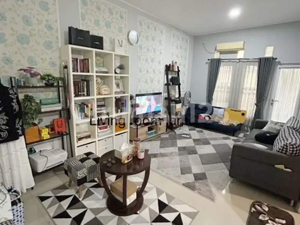 Dijual Rumah Strategis Bebas Banjir Full Furnished di Komplek Bdn Jatiwaringin, Kota Bekasi