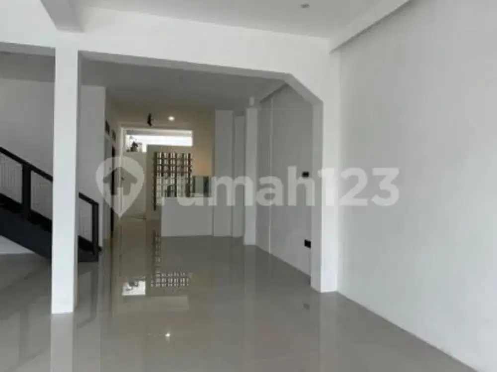 Dijual Rumah Modern Baru Renovasi di Lembah Cinere, Depok