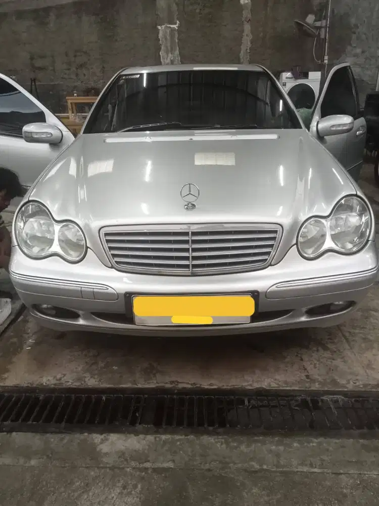 MERCEDES BENZ C240 AT ELEGANCE TAHUN 2004 PRE FACELIFT