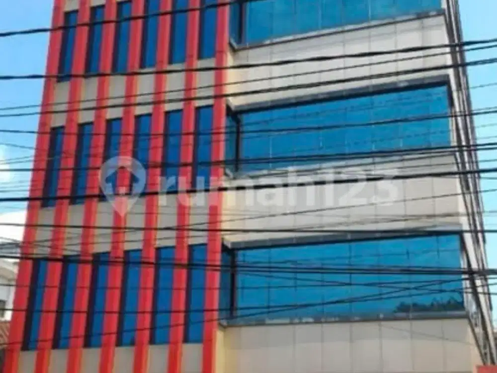 Gedung Perkantoran, 5,5 Lantai, SHM, di Cikini