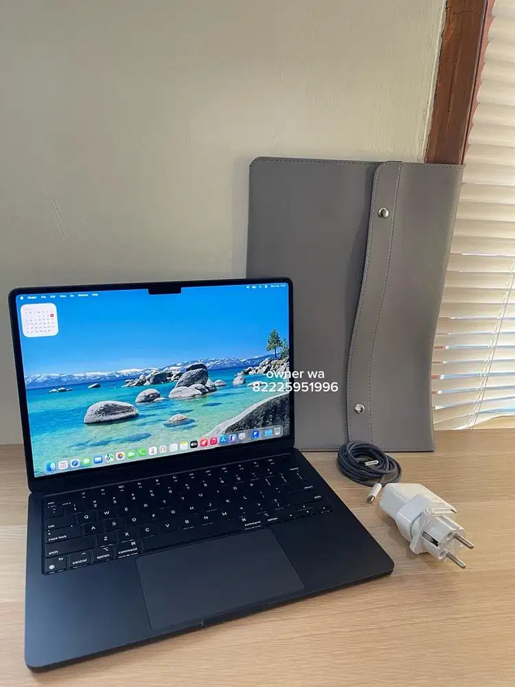 Macbook Air M2 ram 16gb/512gb Mulus Bonus Jual Cepat