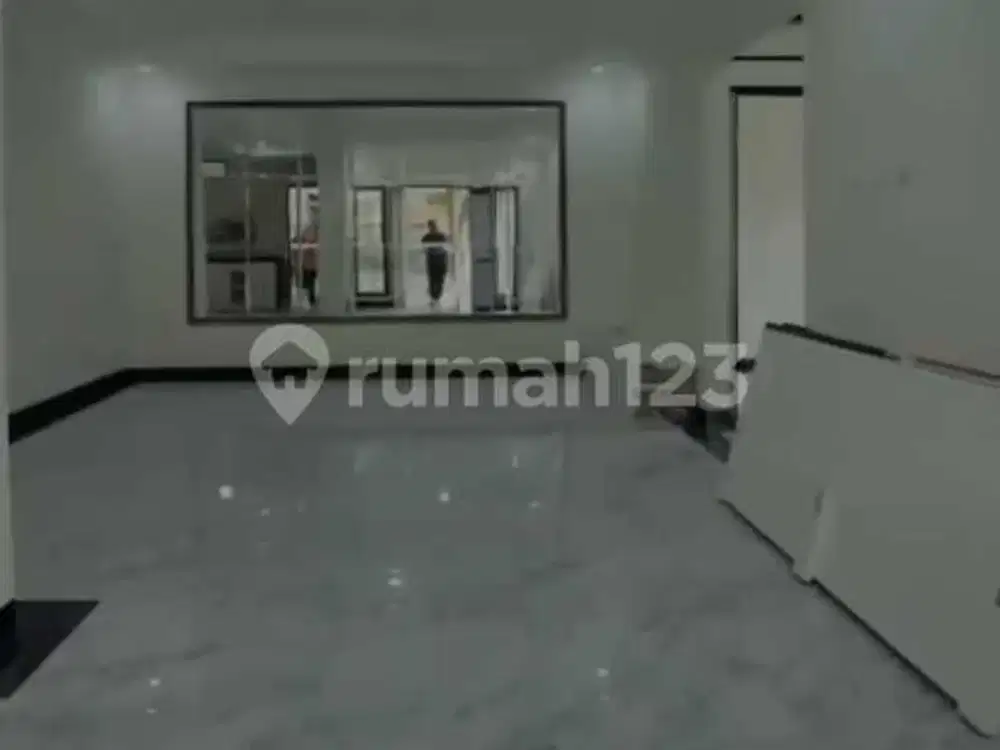 Rumah, 2 Lantai, SHM, di Ciganjur