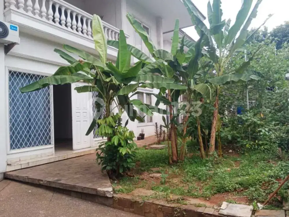 Rumah Lama 1 Lantai Dalam Komplek Permata Hijau