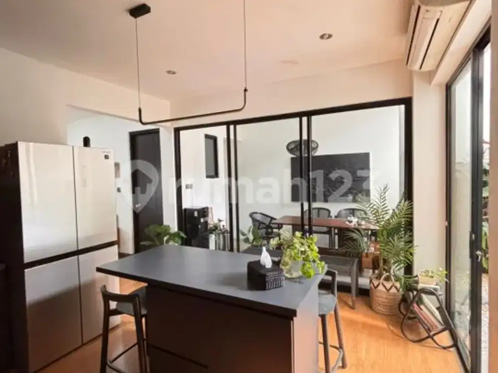 Dijual Rumah Cantik Rapih Zahra Residence, Jagakarsa - Jaksel