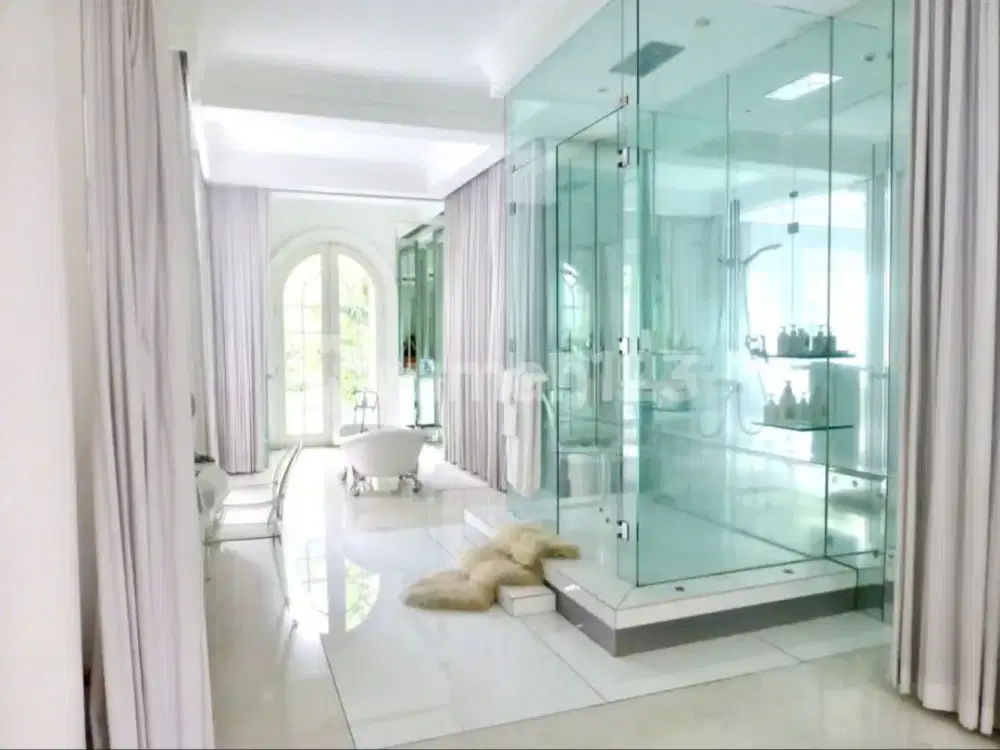 Dijual Rumah Elit Mewah Jl. Besuki Menteng Jakarta Pusat