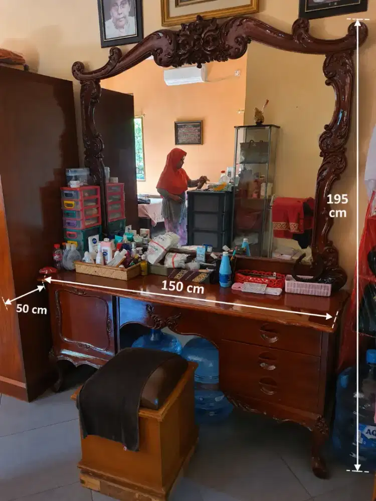 Meja Rias Antik Besar Jati Asli Cantik