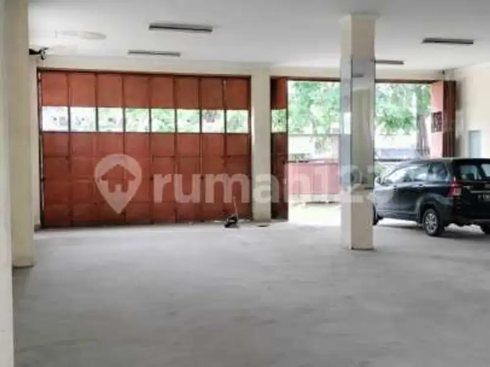 DIJUAL CEPAT (BUTUH DANA) Rumah + Tempat Usaha 2 L lantai di Teluk Buyung, Bekasi