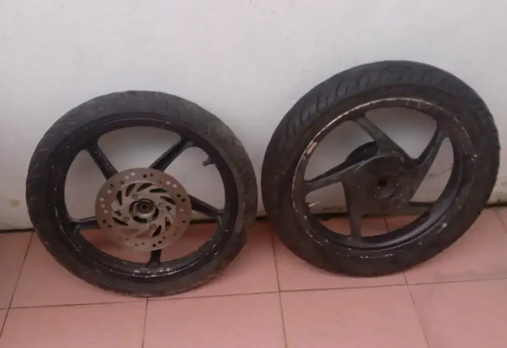 Dijual Ban Velg Scoopy Karbu