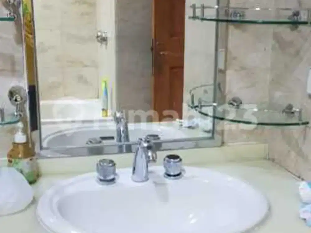 Dijual Apartment Studio Bagus Furnished di Park Royal Benhil, Jakarta