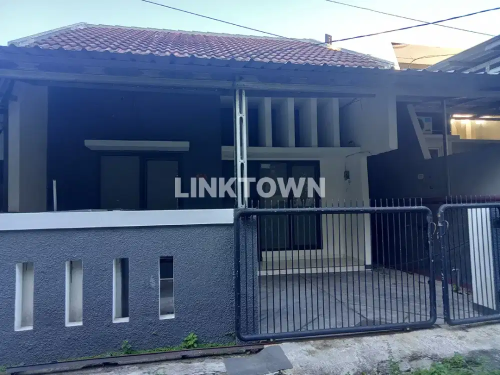 Disewakan Murah Rumah Strategis Surabaya Timur di Medokan Semampir