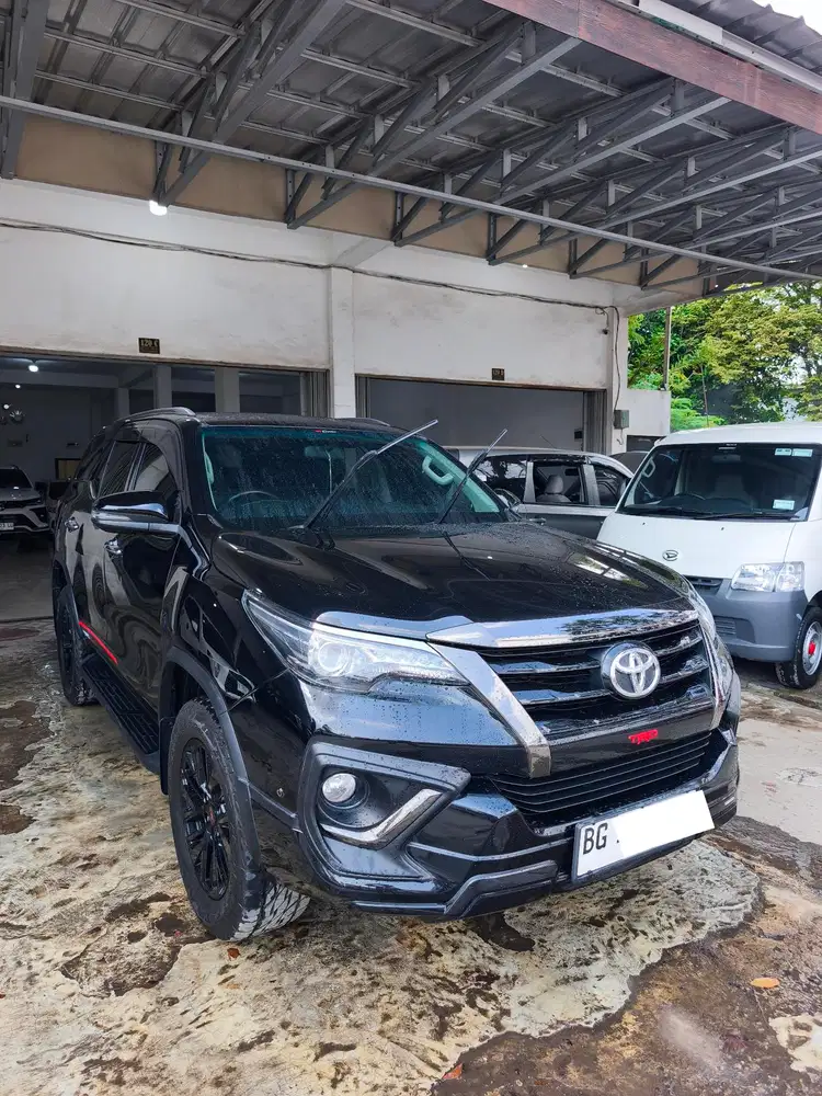 Toyota Fortuner VRZ TRD 2.4 AT 2019