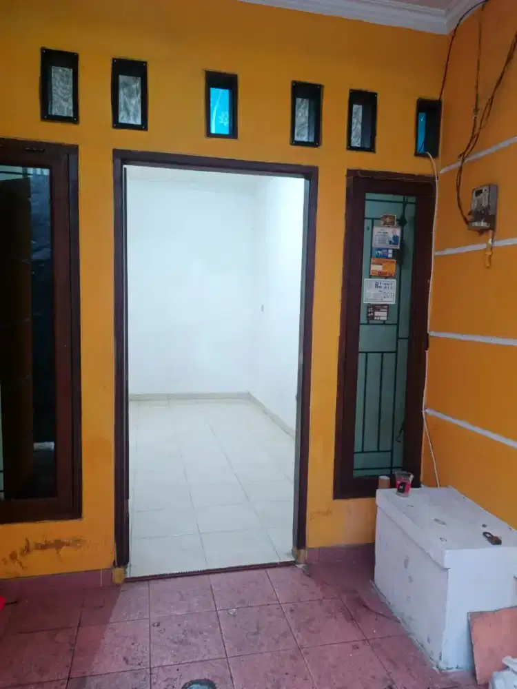Di kontrakan rumah per tahun