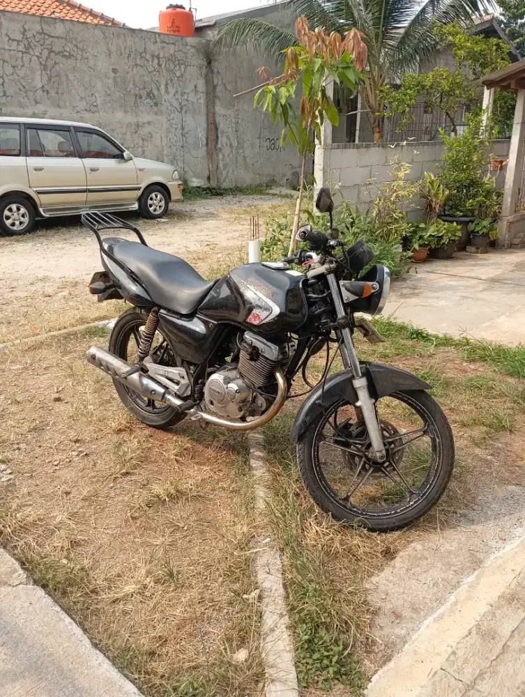 Bisa TT Suzuki Thunder 125 th 2005