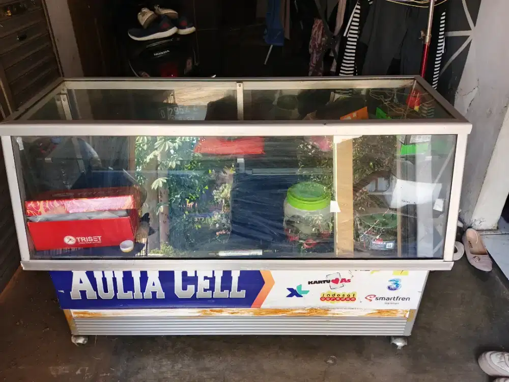 ETALASE COUNTER