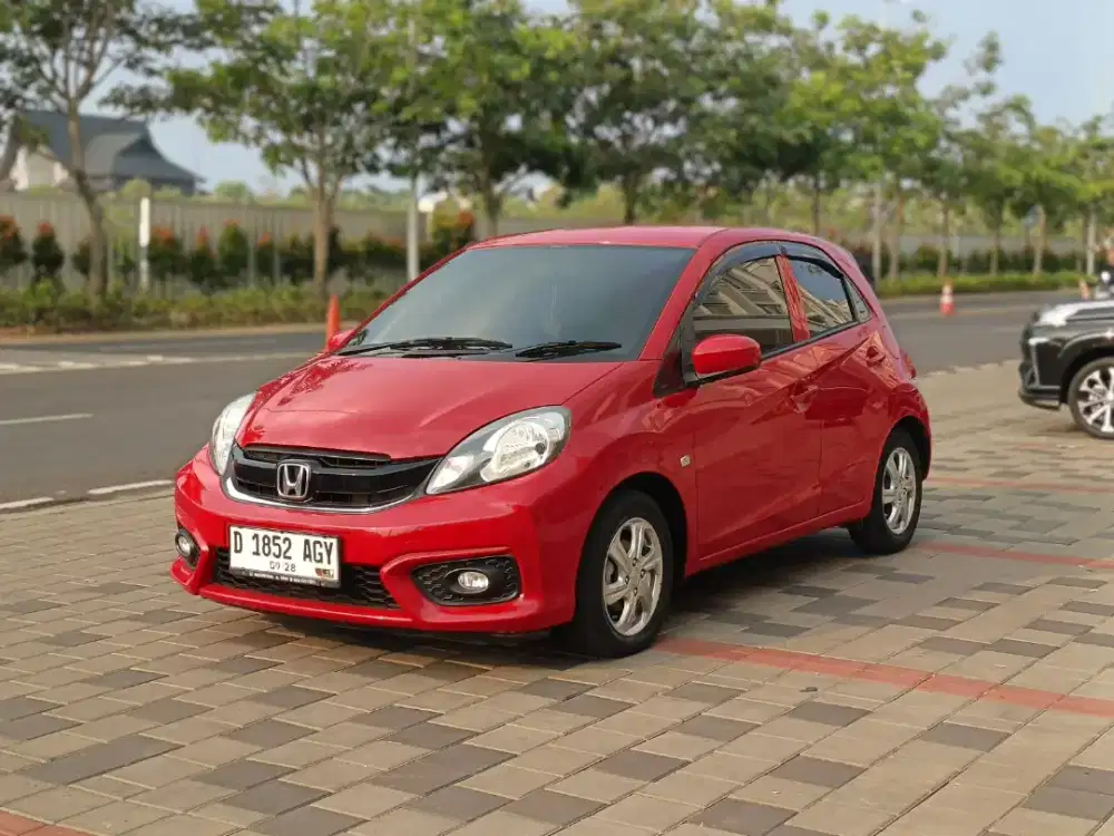 Dp 5 jt Honda Brio E 1,2 AT 2018