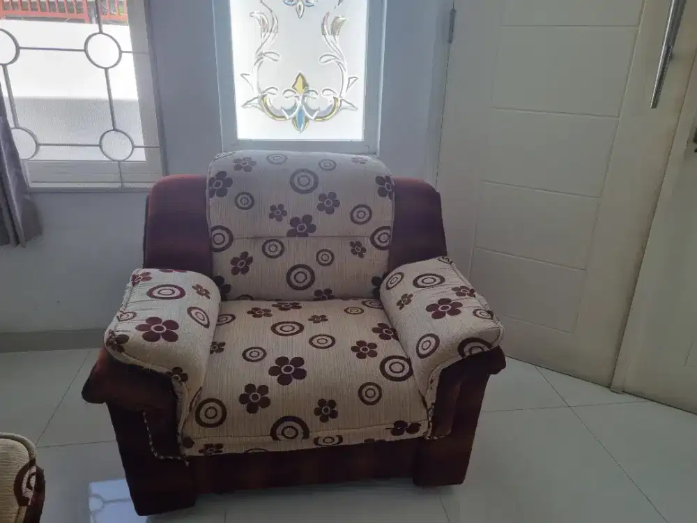 Dijual Sofa 3 2 1