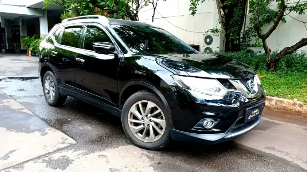 NISSAN XTRAIL 2.5 T32 2016 MATIC HITAM