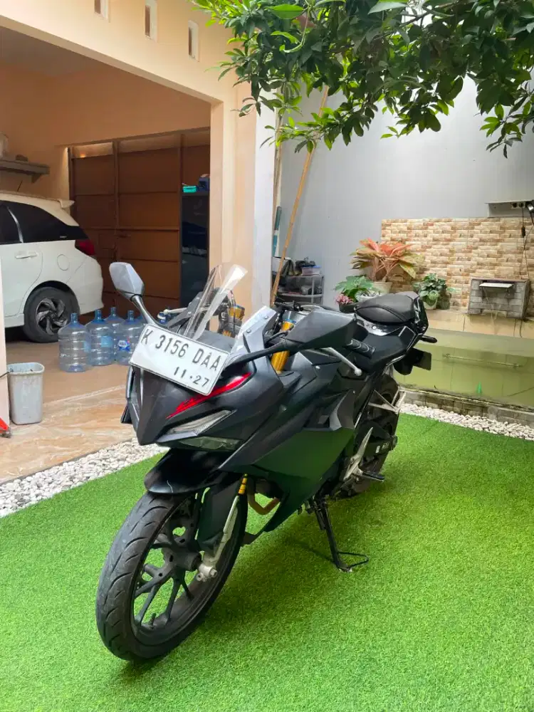 Dijual Honda CBR150R mulus terawat
