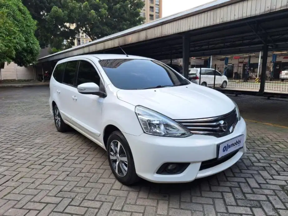 DP MURAH Nissan Grand livina 1.5 XV Bensin-AT 2016  CTKQB