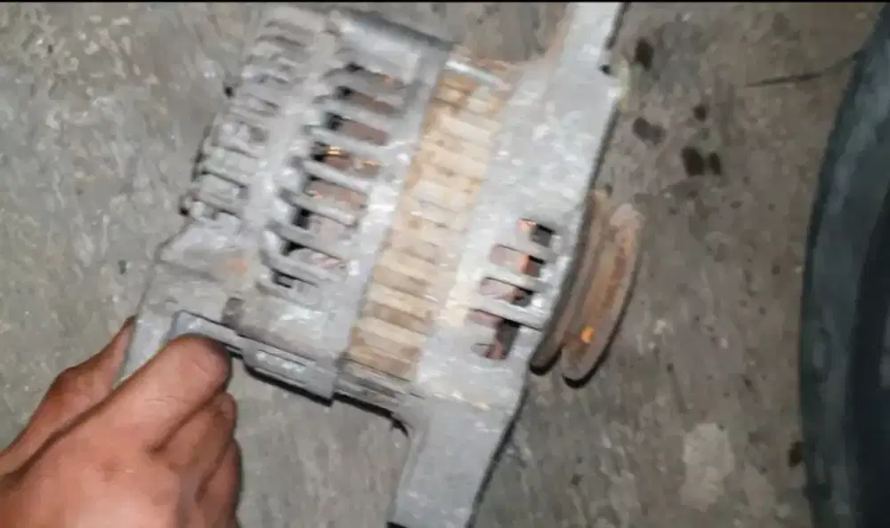 Dinamo Amper Pengisian mobil Timor 80Amper