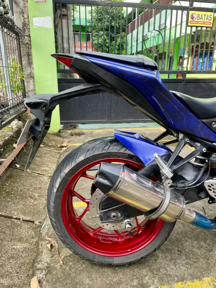 Yamaha R25 abs 2015