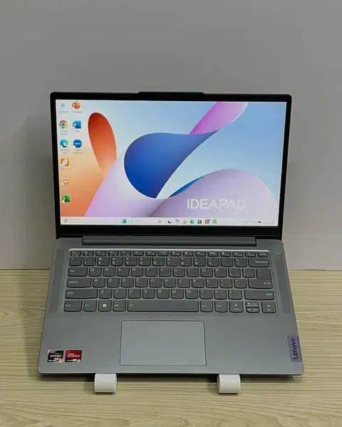 Lenovo Ideapad SLim 3 14ABR8 Ryzen 5 5625U RAM 16GB SSD 512GB M2 NVMe