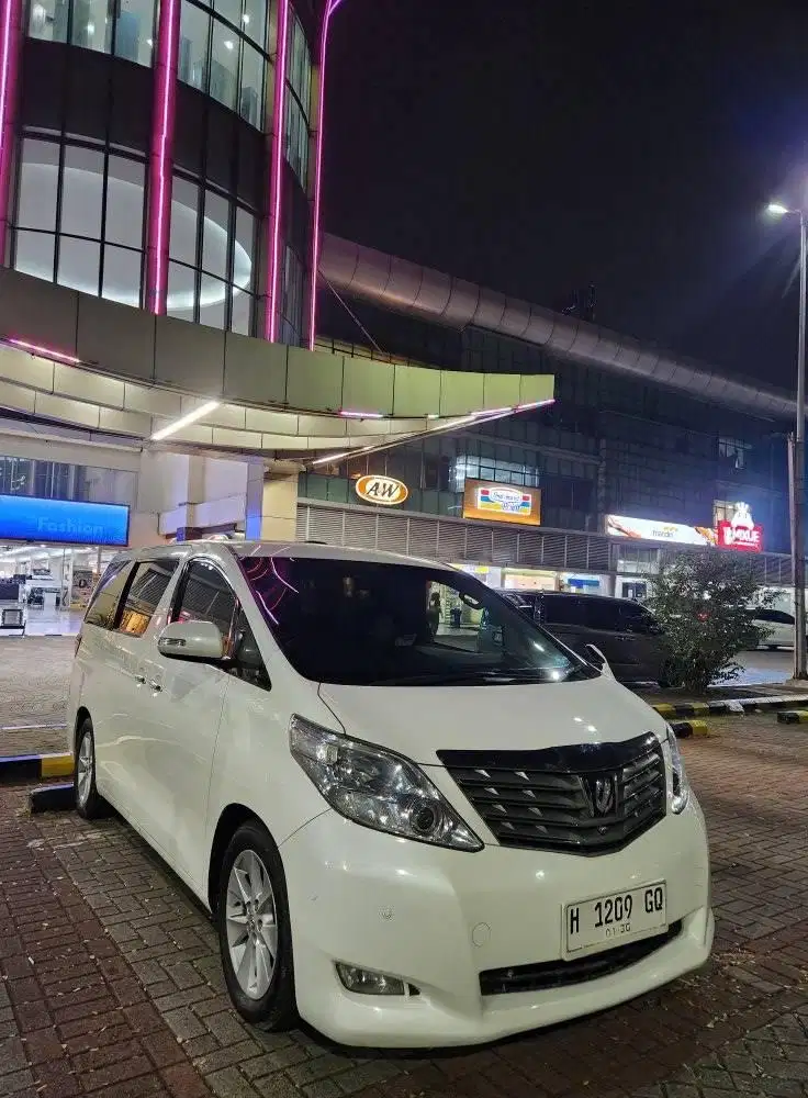 toyota alphard 2.4