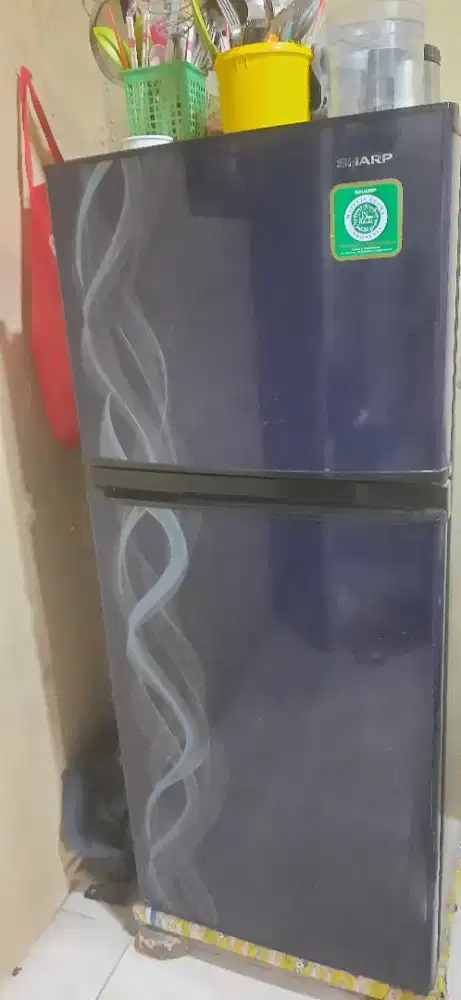 Sharp 2 pintu kulkas
