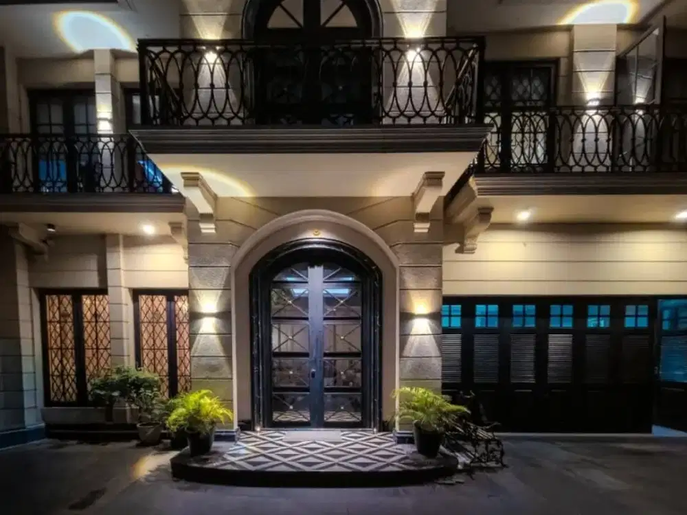 NL.423 - Murah !! Dijual Rumah Mewah/LUX Luas 600 Full Marmer Full Furnish Hadap Timur di Cempaka Putih Tengah