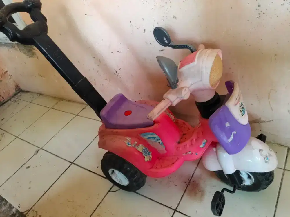 Scooter roda 3 anak