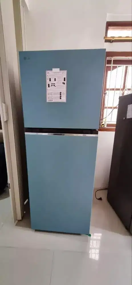Kulkas LG 2 pintu Inverter