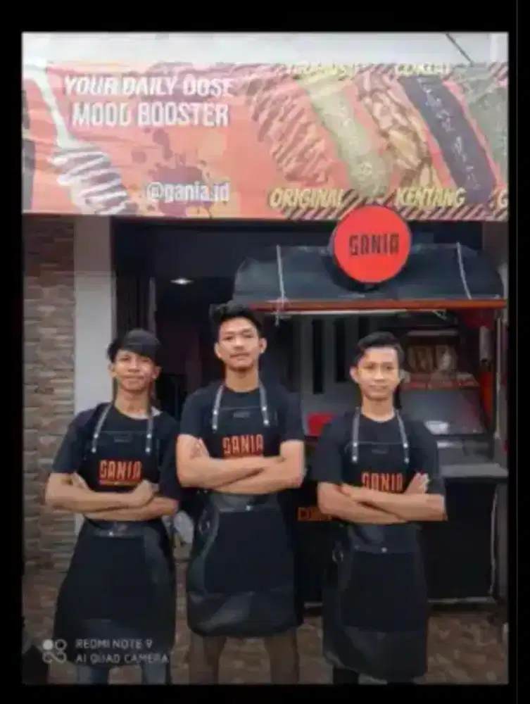 Lowongan jaga bazzar dan back up outlet. Memasak corndog