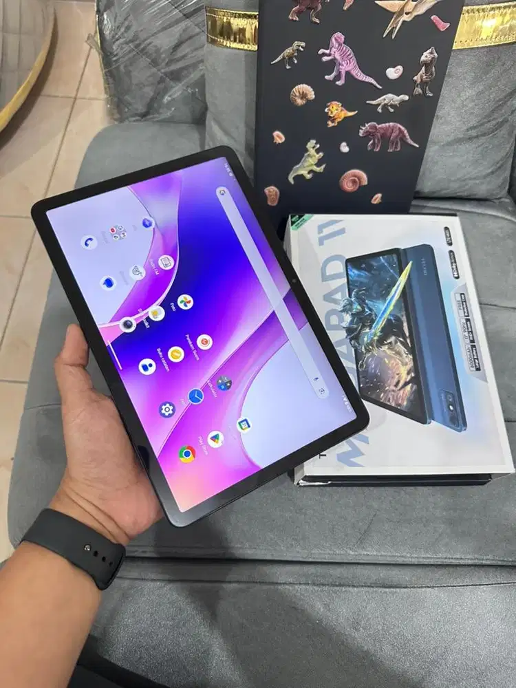 Tecno Megapad 11 ram 8/128 GB 4G LTE bisa kartu sim. Garansi aktif
