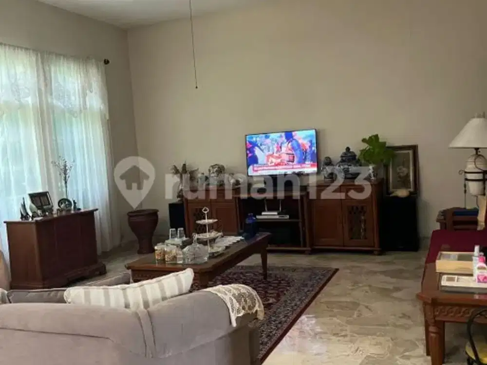 Rumah siap huni nyaman dan asri  di Cinere
