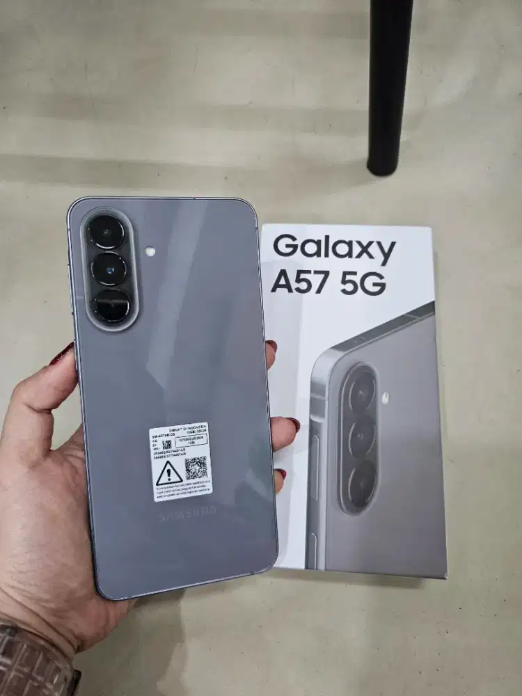 Samsung Galaxy A57 5G 12/256 sebulan pakai