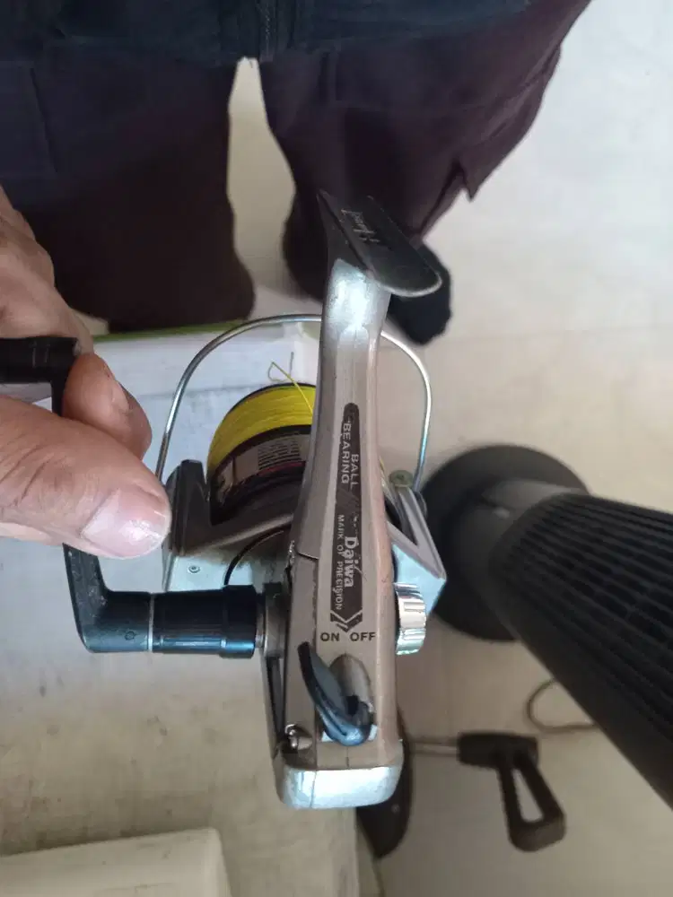 Rile DAIWA DR2000 Normal lancar. Bonus senar plus joran.