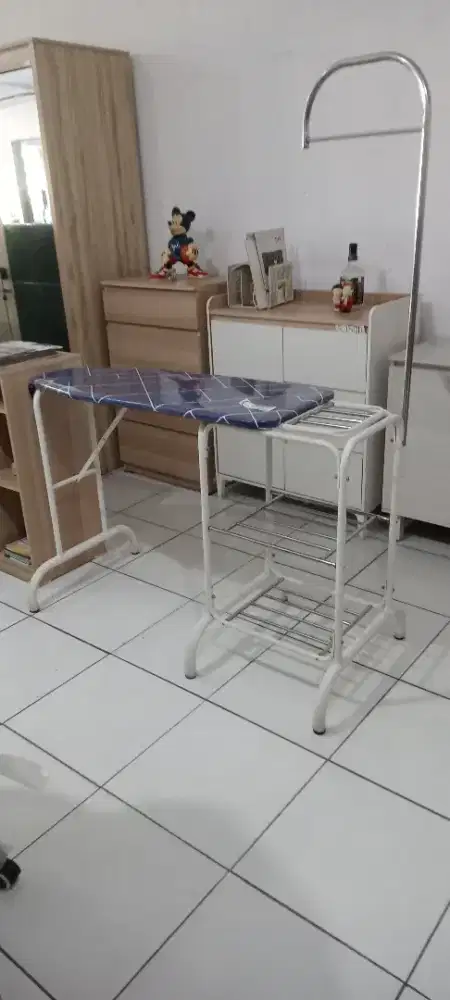 Meja setrika jumbo